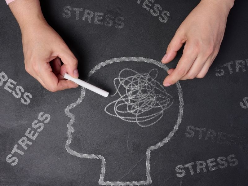 Bild, welches das Lösen von Stress symbolisiert.